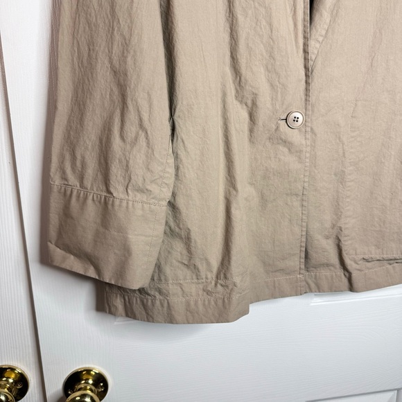 Lafayette 148 New York Buttoned Collared Blouse - Picture 2 of 9